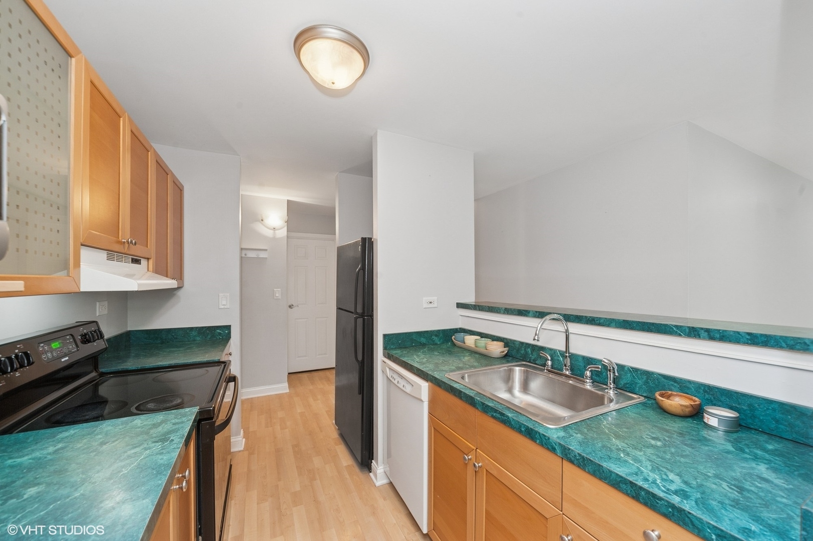 5600 ASTOR Lane Unit: 301