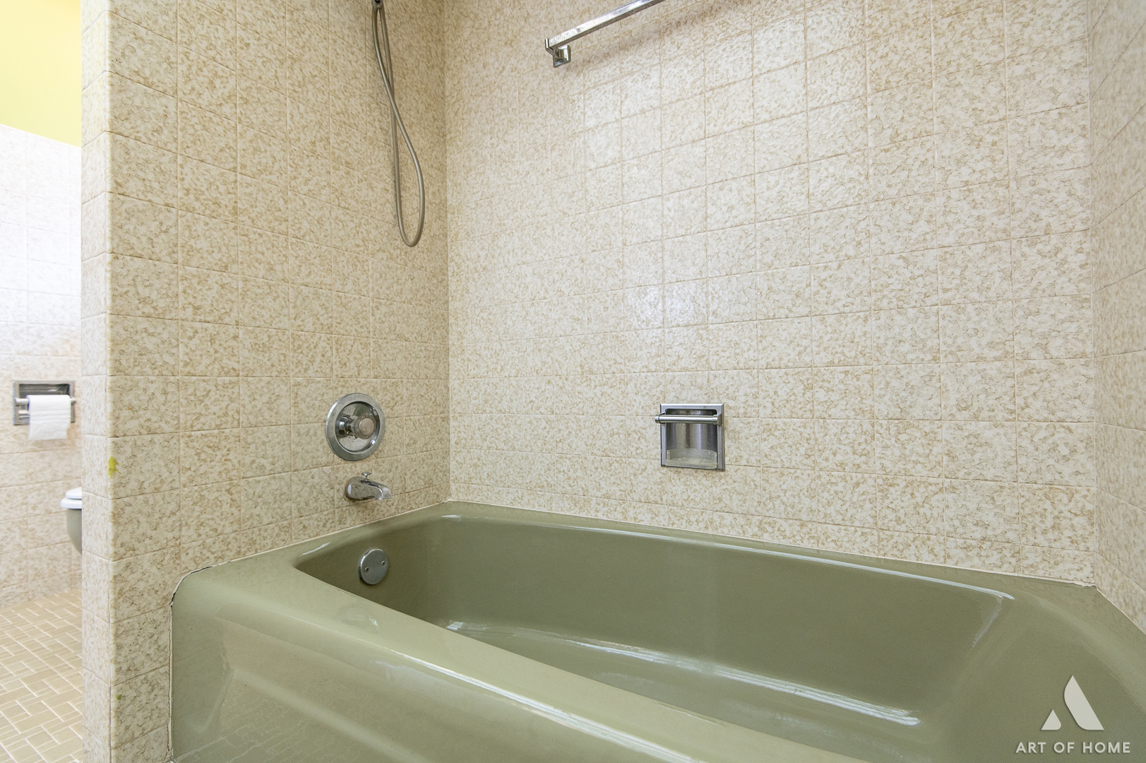 9301 Mcvicker Avenue