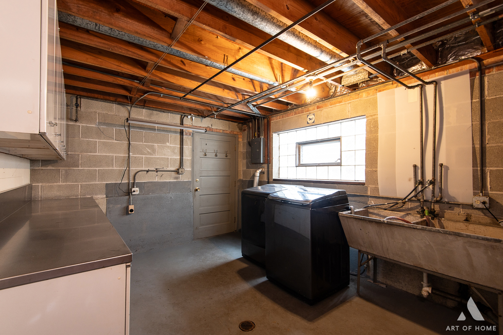 9301 Mcvicker Avenue