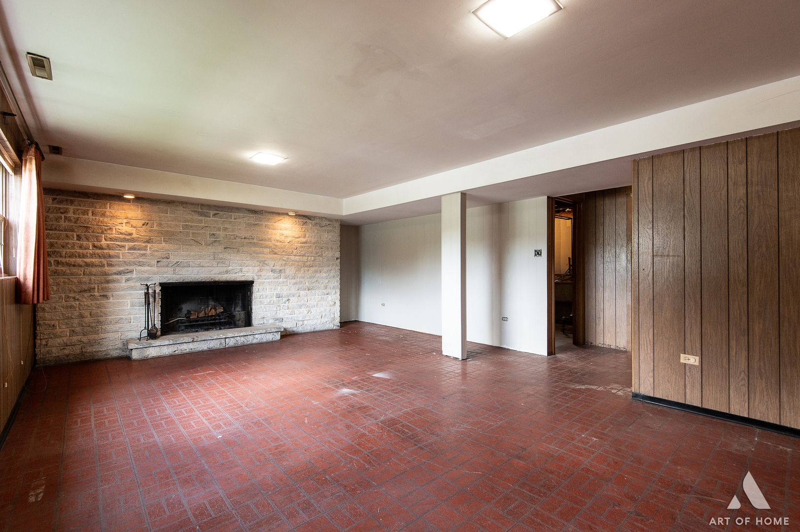 9301 Mcvicker Avenue