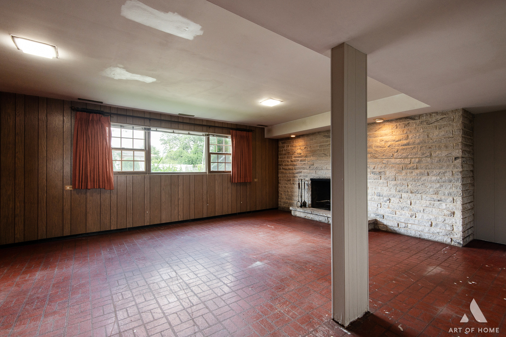 9301 Mcvicker Avenue