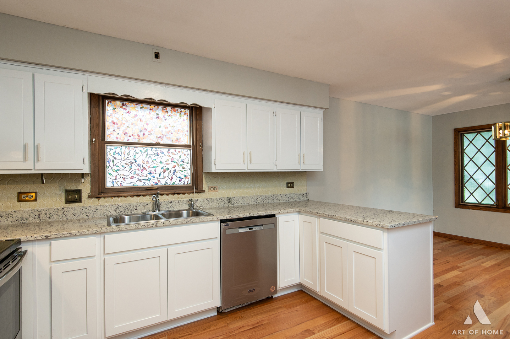 9301 Mcvicker Avenue