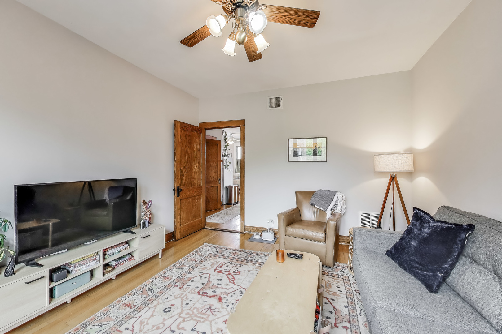 2333 N Spaulding Avenue