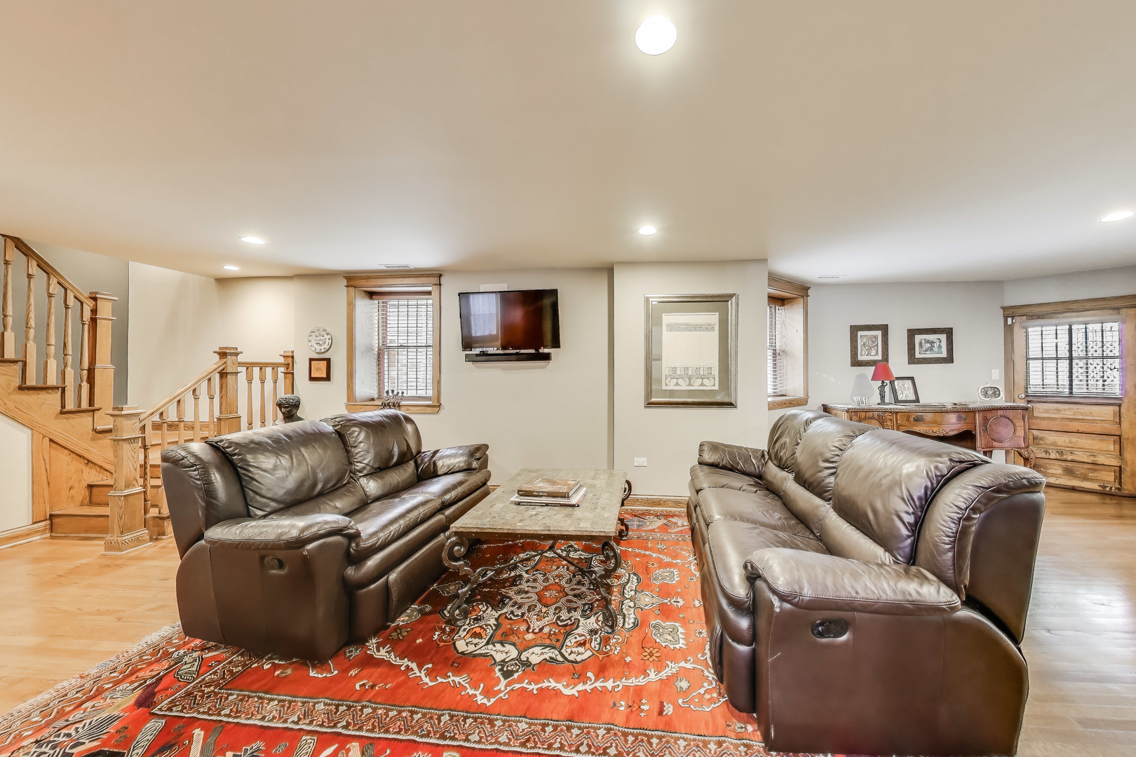 2333 N Spaulding Avenue