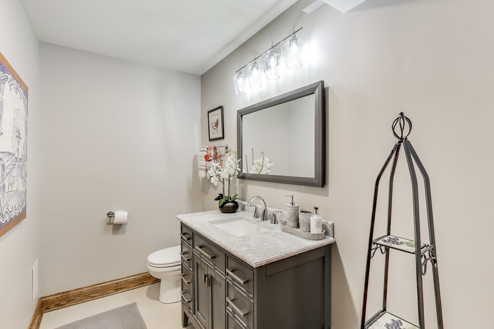 2333 N Spaulding Avenue