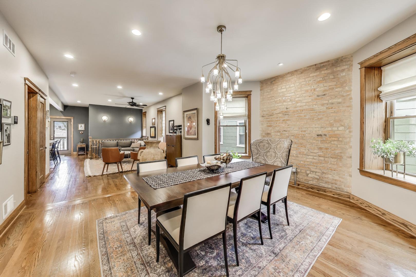 2333 N Spaulding Avenue