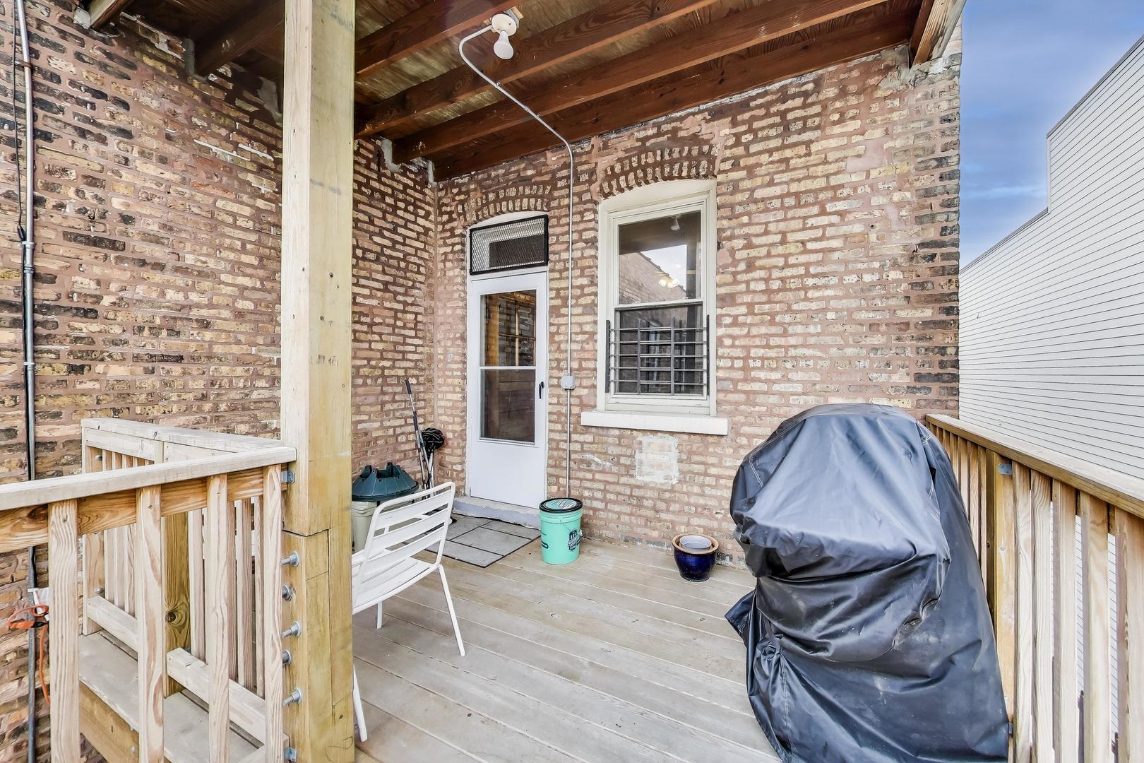 2333 N Spaulding Avenue