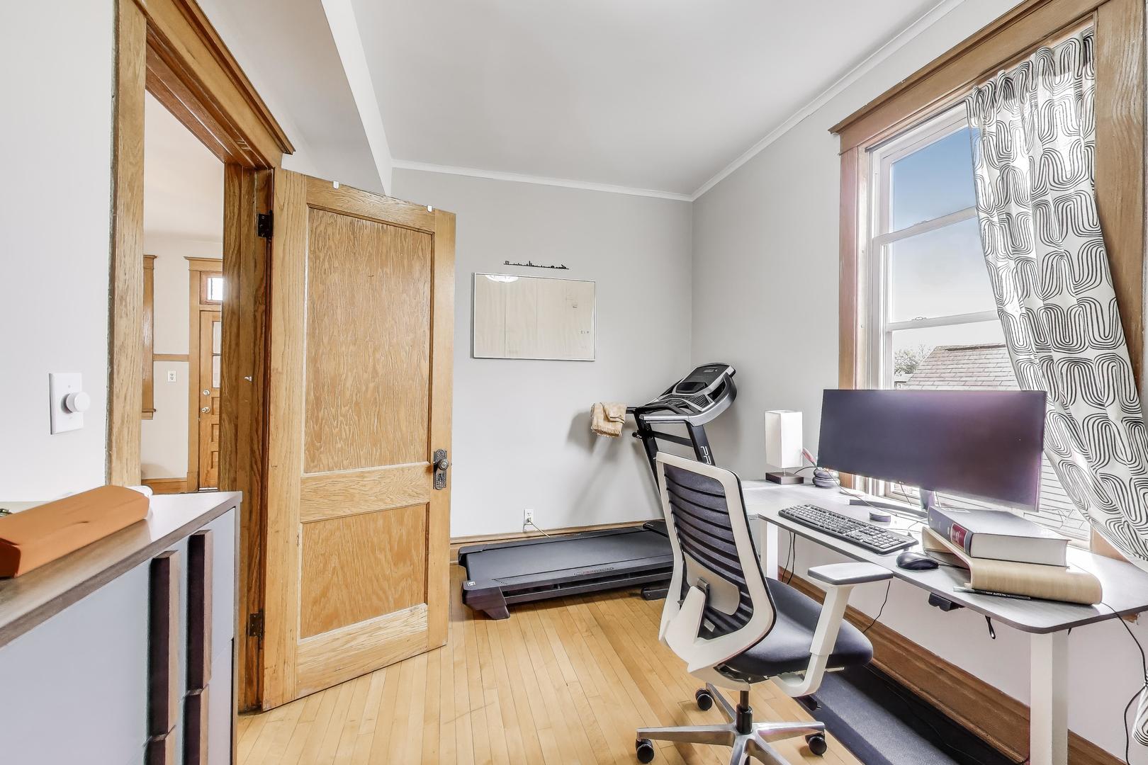 2333 N Spaulding Avenue