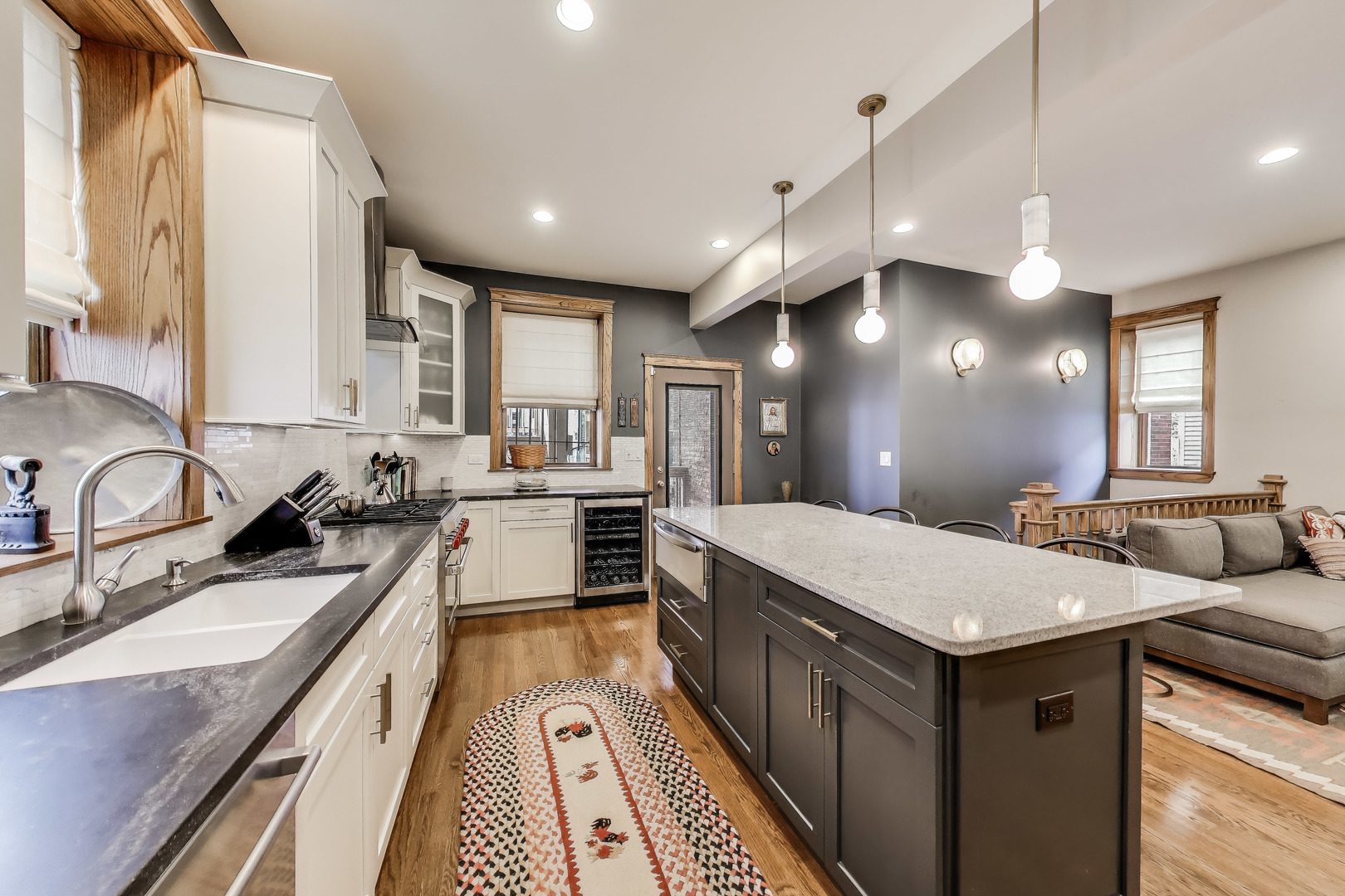 2333 N Spaulding Avenue