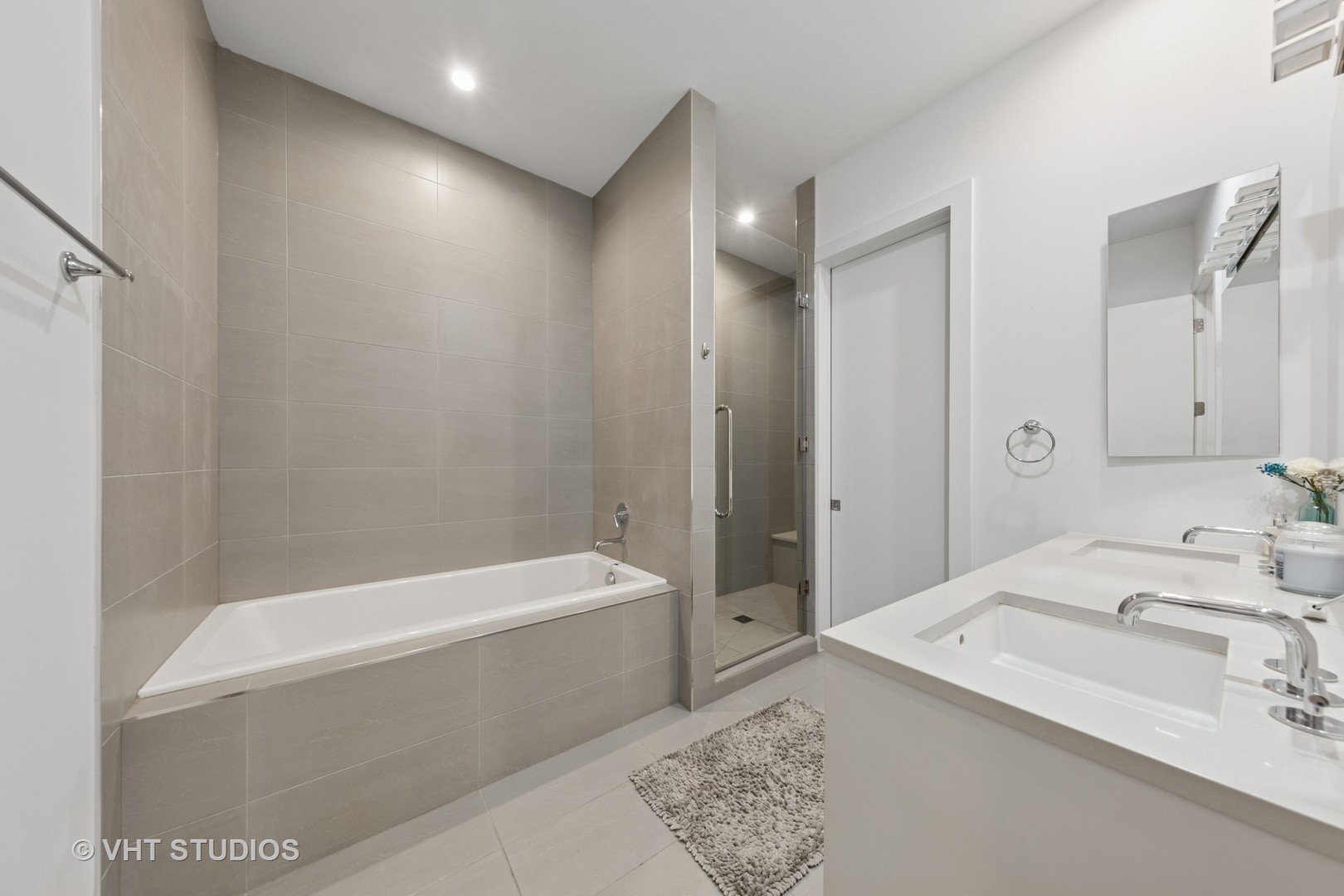 2773 N Hampden Court Unit: 404