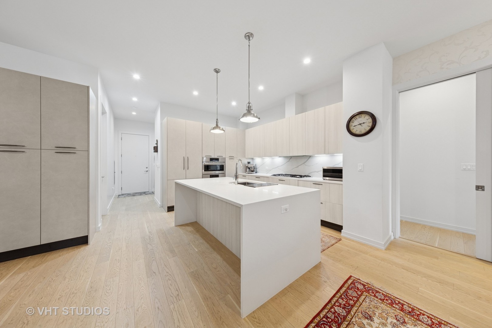 2773 N Hampden Court Unit: 404