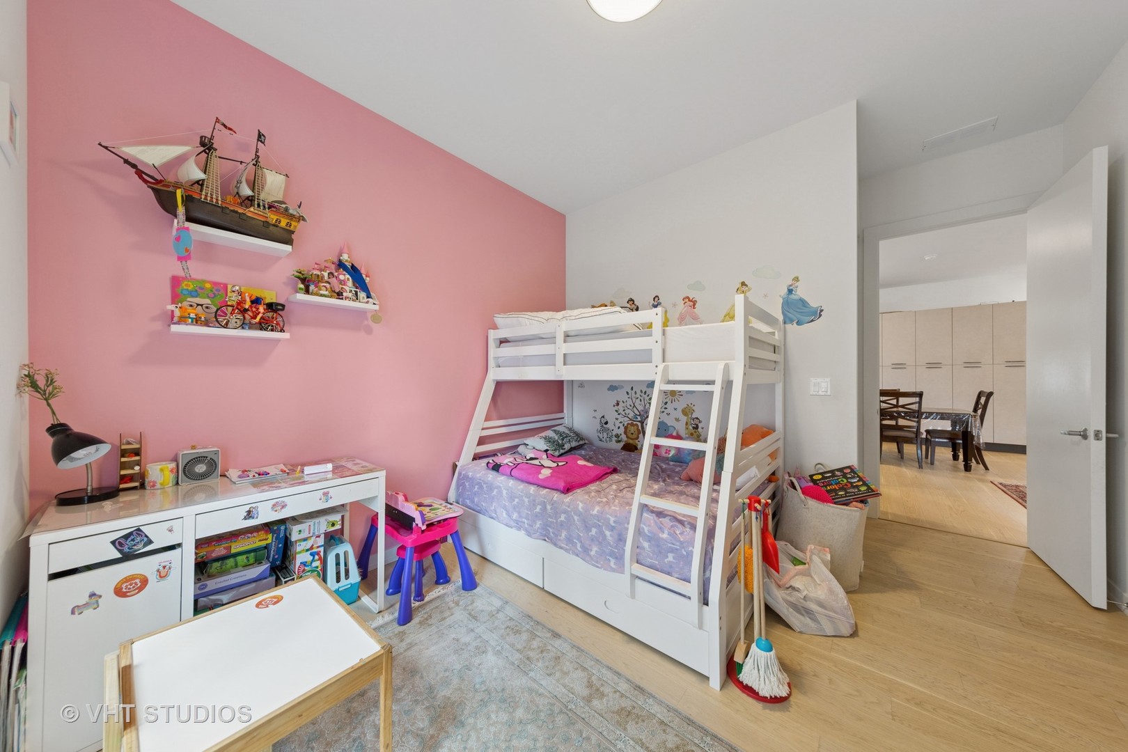 2773 N Hampden Court Unit: 404