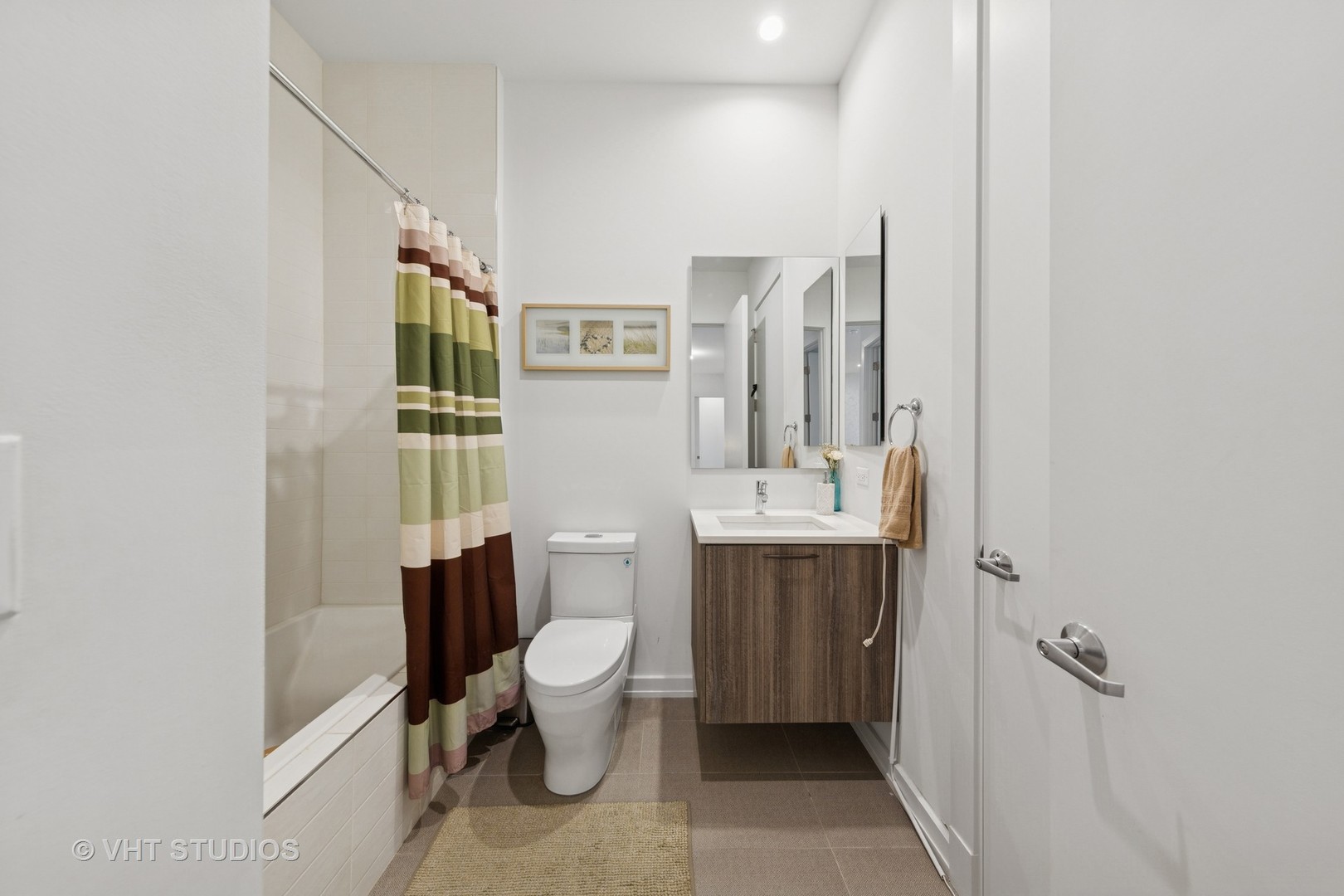 2773 N Hampden Court Unit: 404