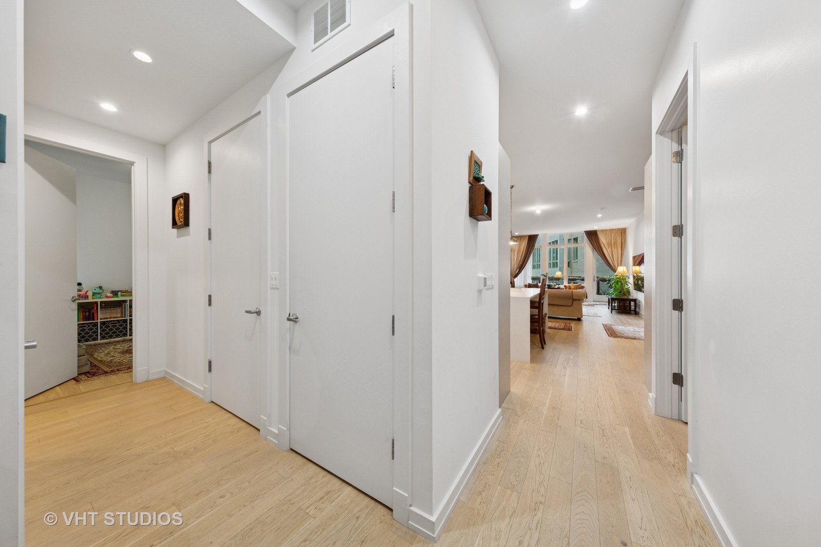 2773 N Hampden Court Unit: 404