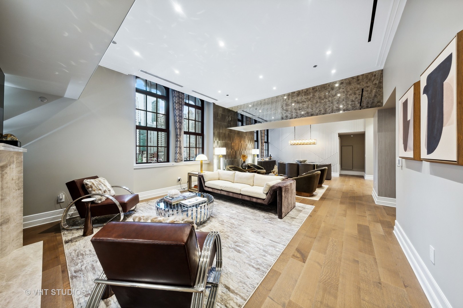 435 N Michigan Avenue Unit: 401