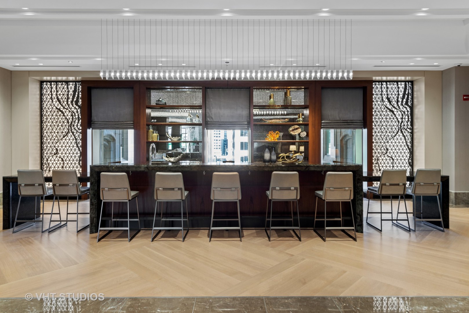 435 N Michigan Avenue Unit: 401