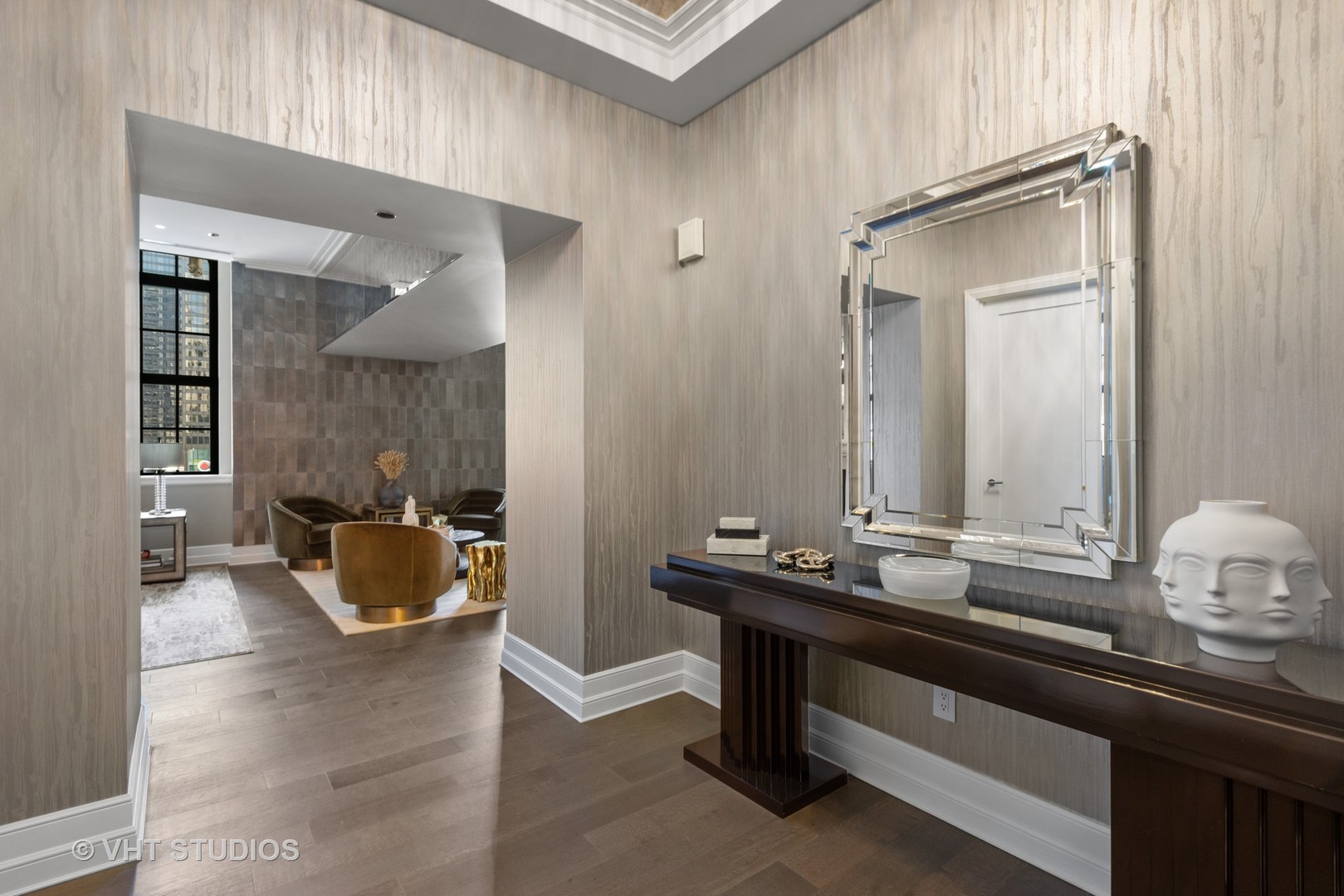 435 N Michigan Avenue Unit: 401