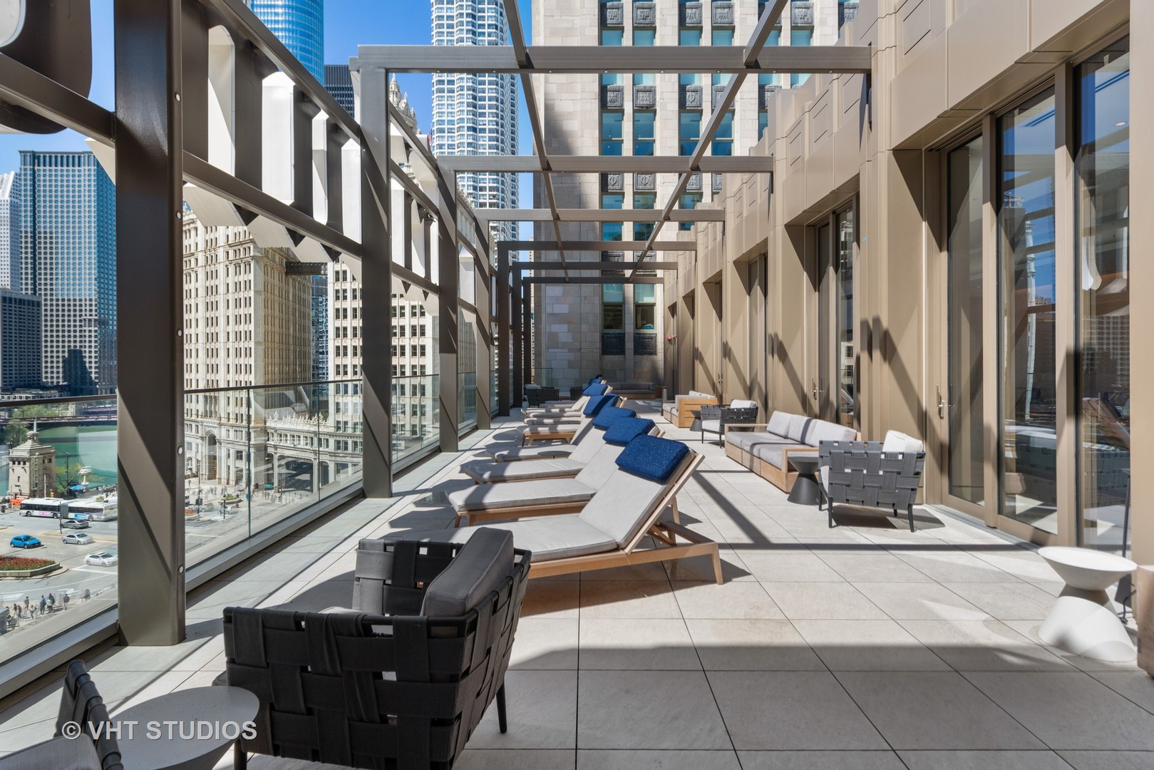 435 N Michigan Avenue Unit: 401