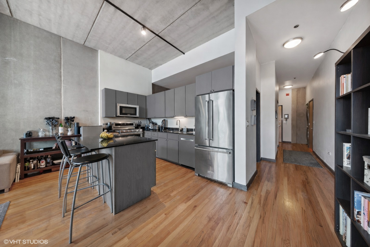630 N Franklin Street Unit: 1101