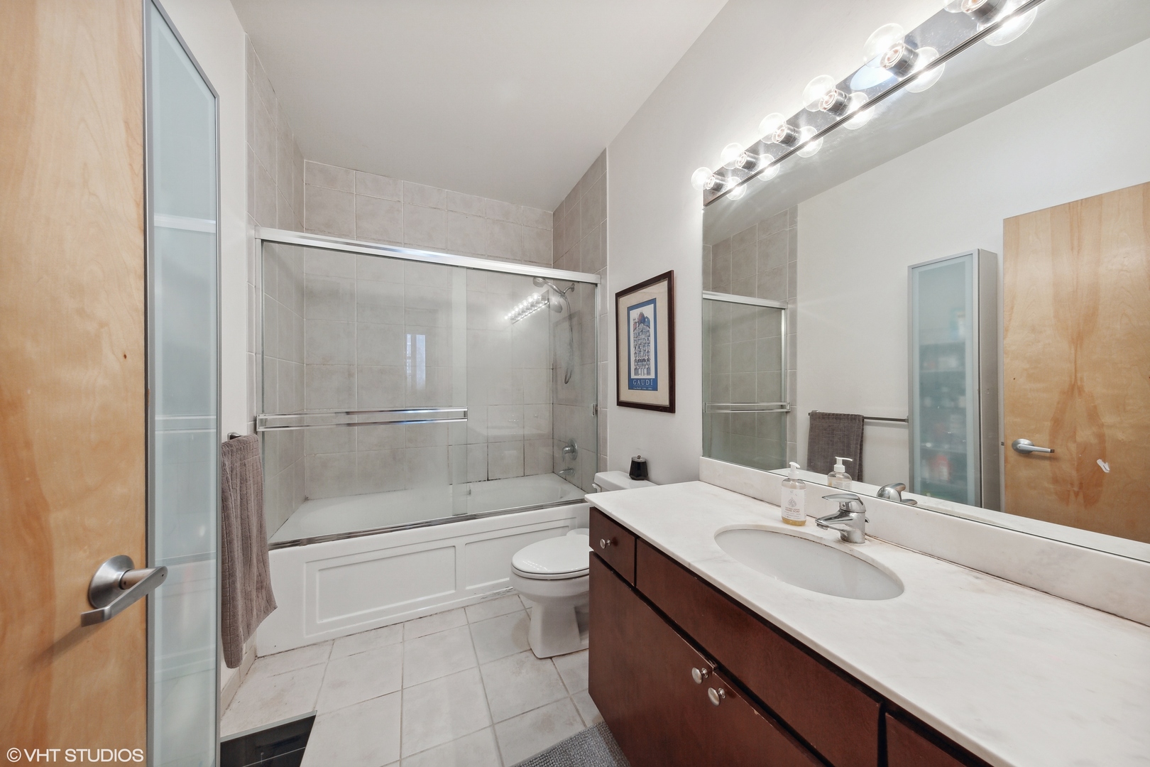 630 N Franklin Street Unit: 1101