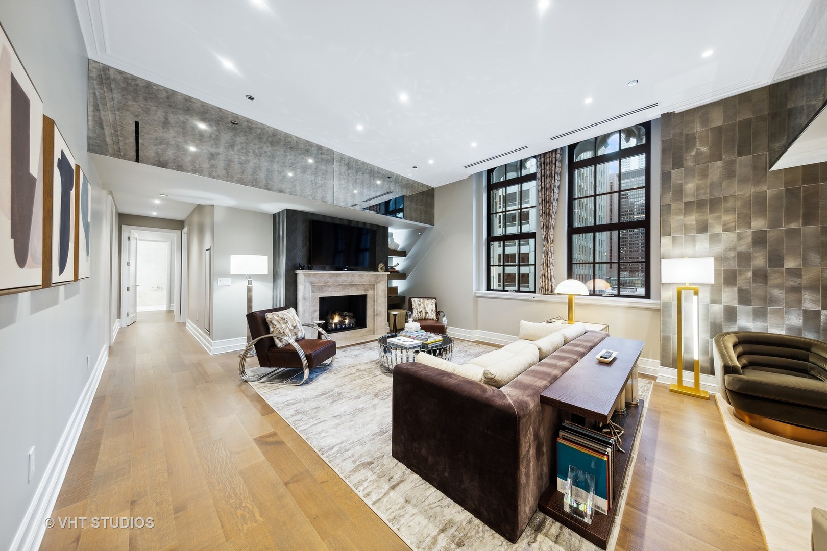 435 N Michigan Avenue Unit: 401