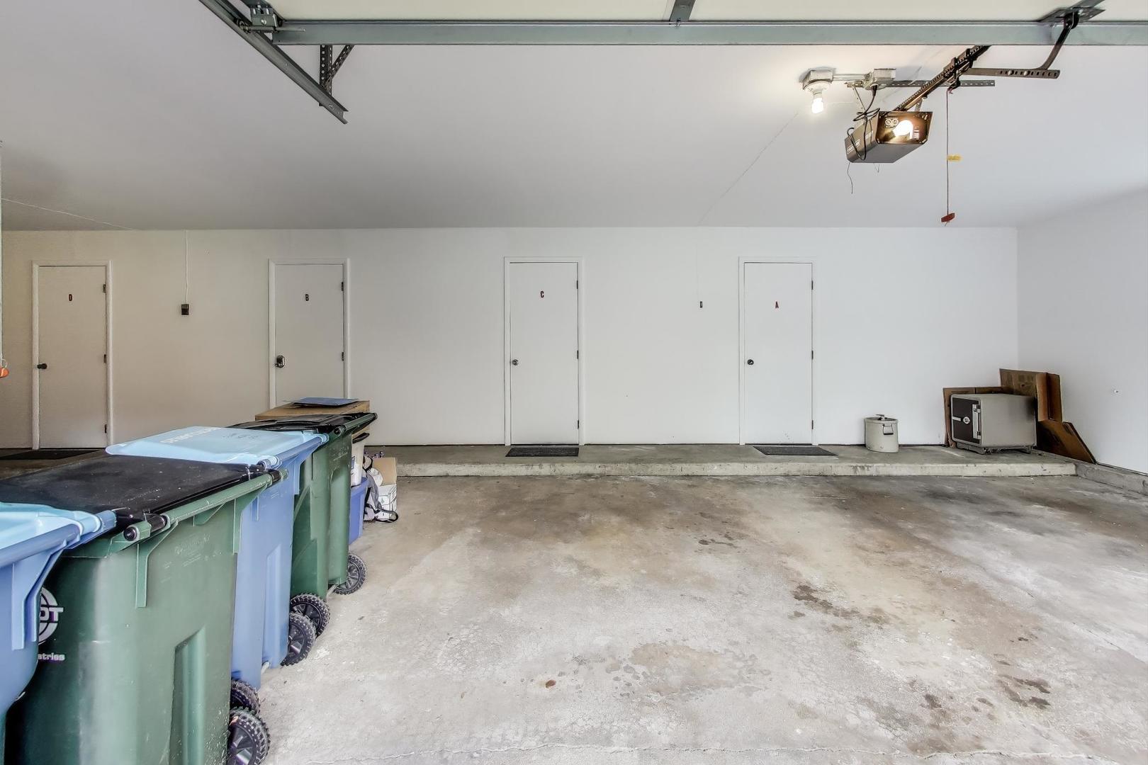 425 Sandpiper Court Unit: C