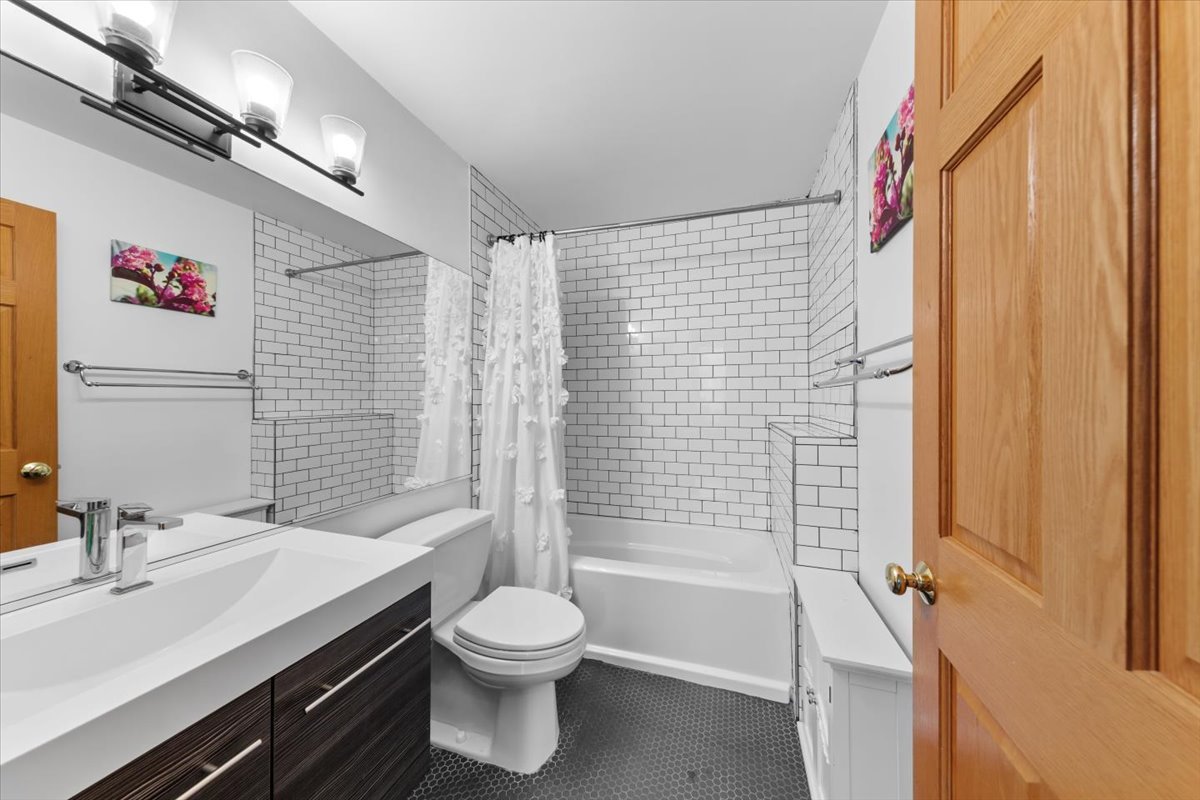 431 S Dearborn Street Unit: 1204