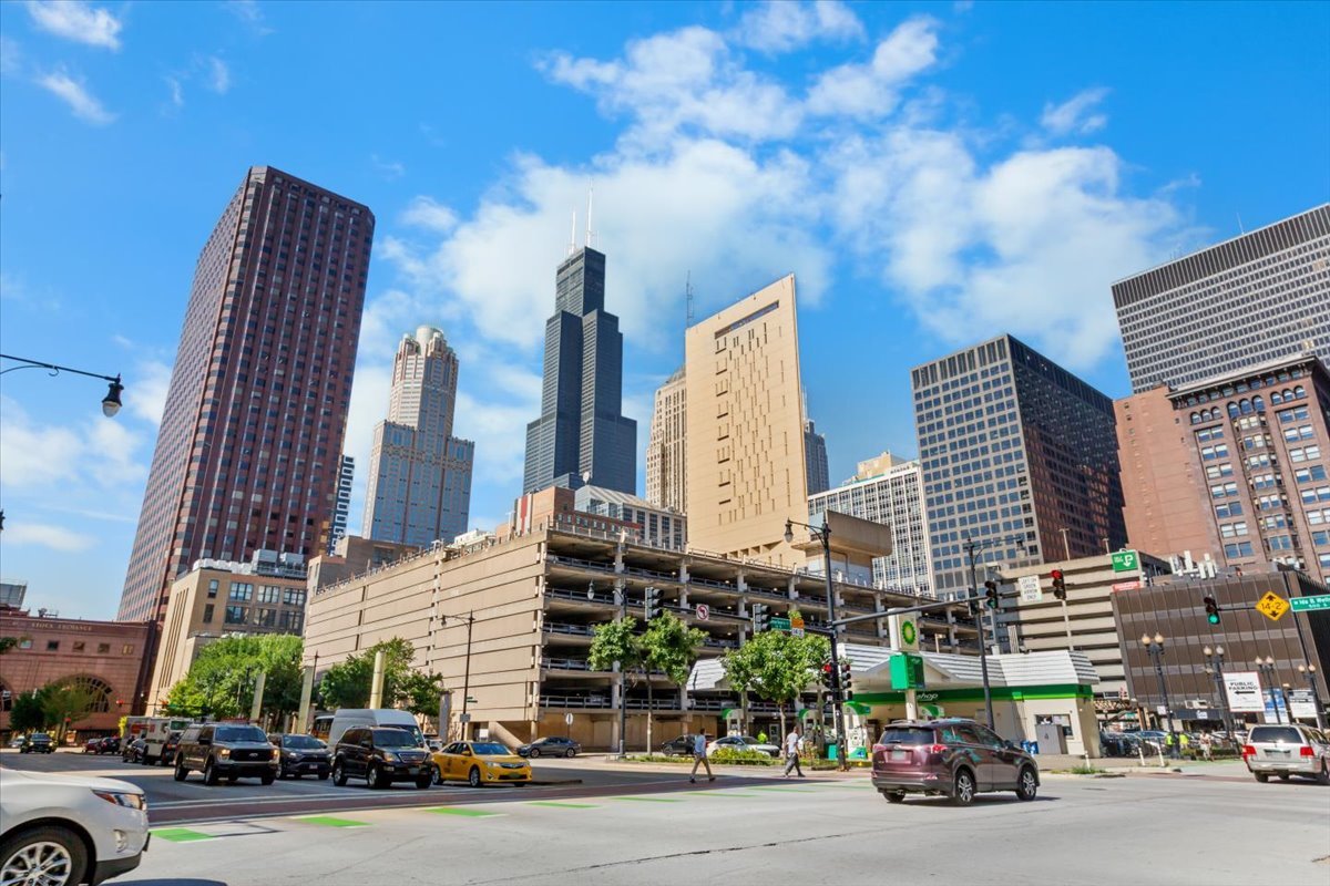 431 S Dearborn Street Unit: 1204