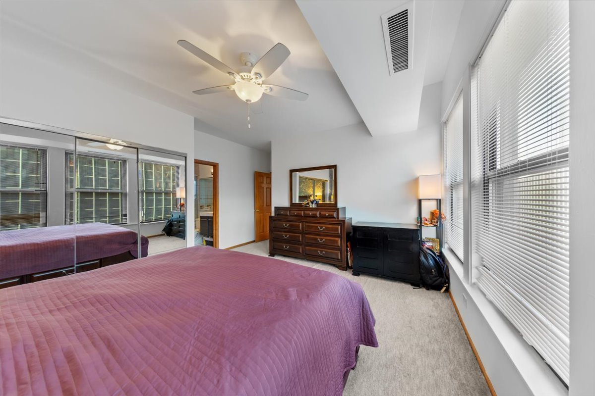 431 S Dearborn Street Unit: 1204