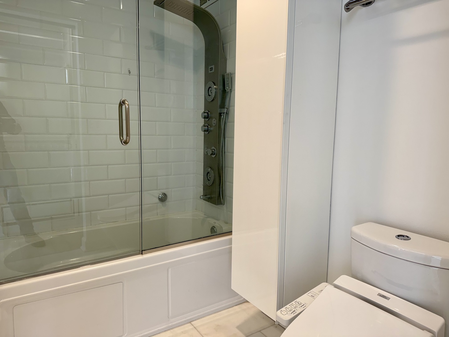 655 W IRVING PARK Road Unit: 5513