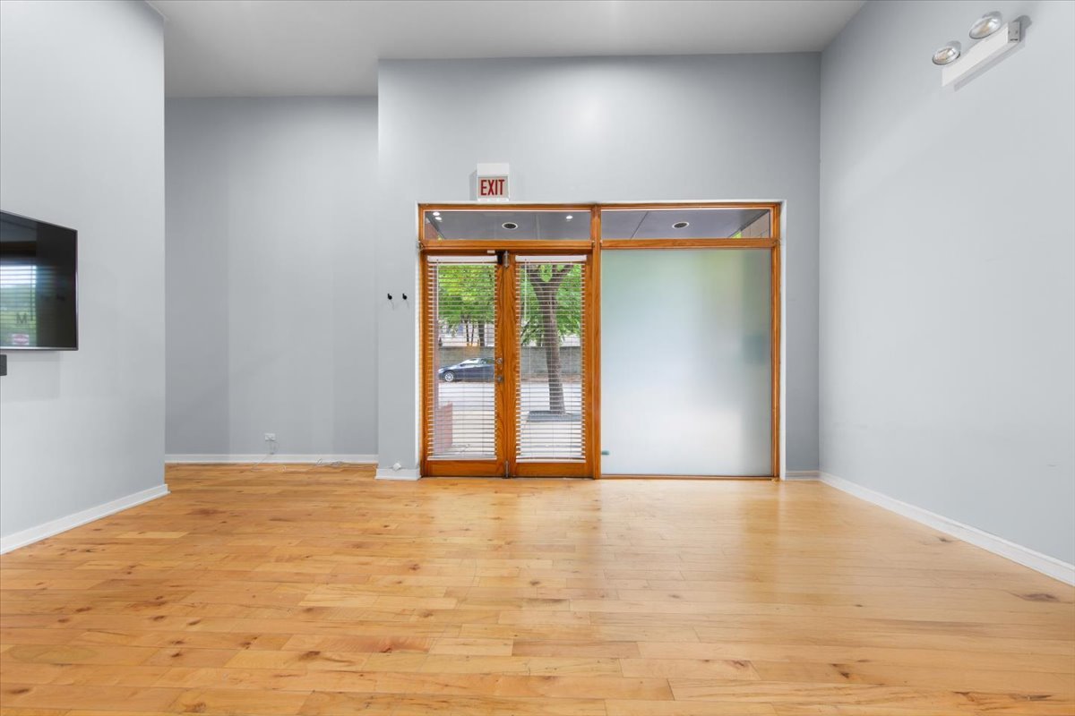 1024 W Fry Street Unit: 101