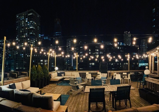 225 W Huron Street Unit: 516