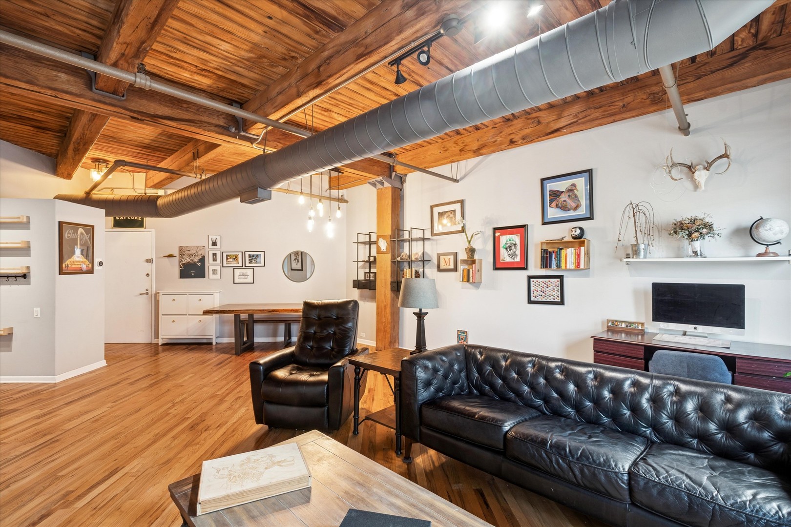 225 W Huron Street Unit: 516