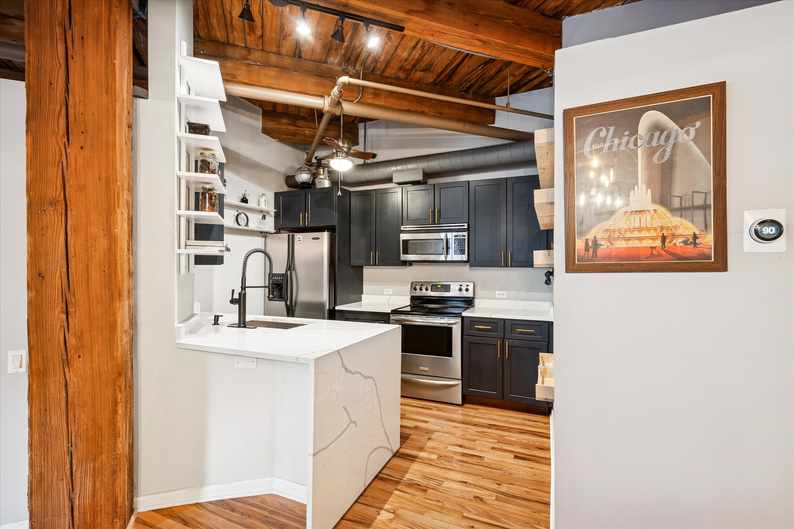 225 W Huron Street Unit: 516