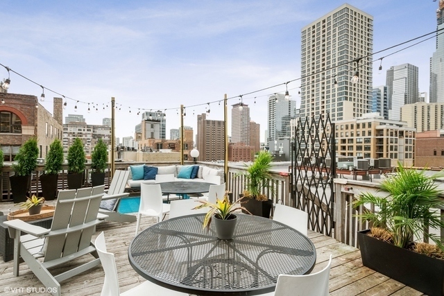 225 W Huron Street Unit: 516