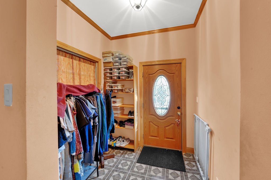 4328 N Kenneth Avenue