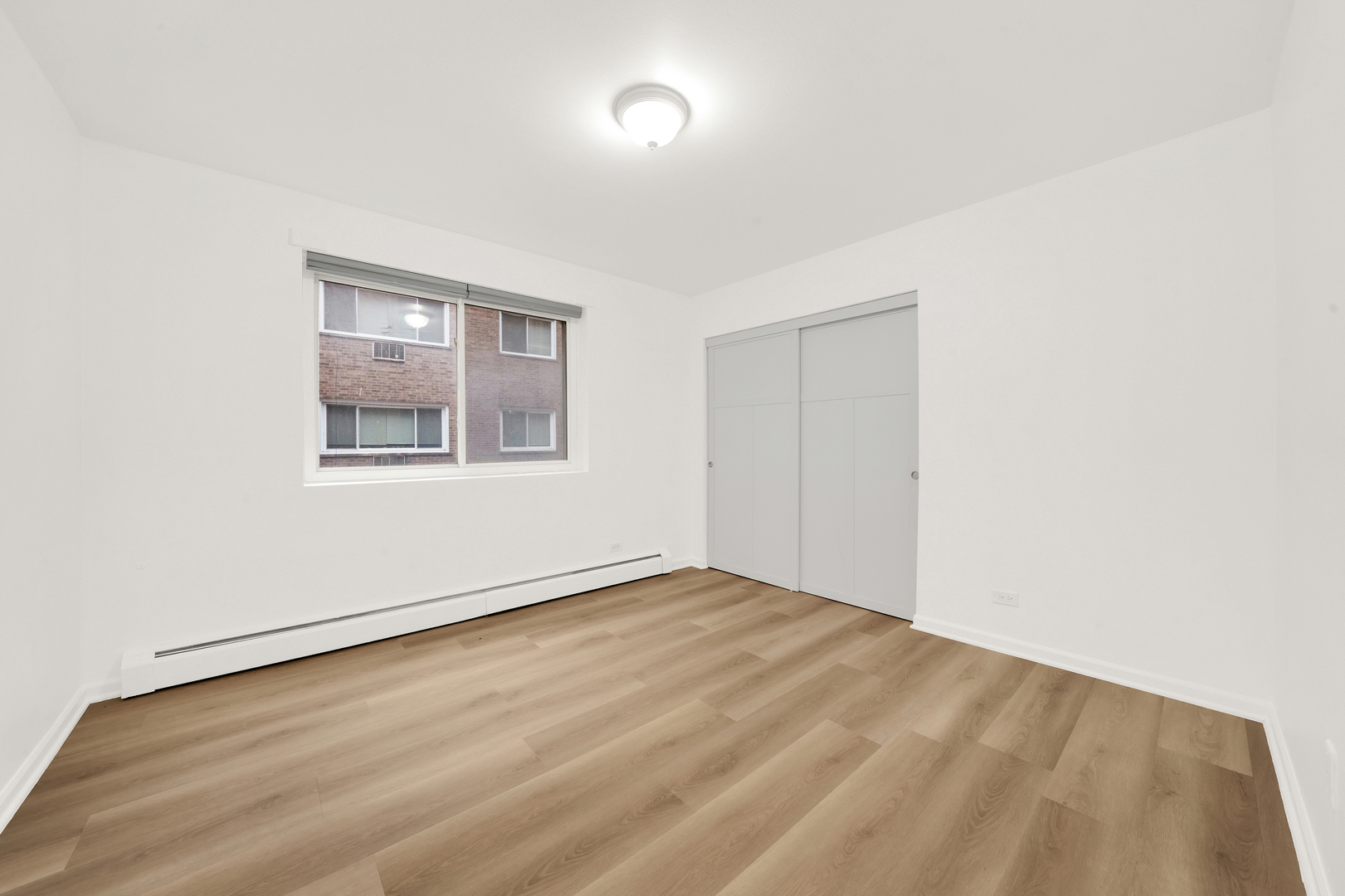 7120 N Sheridan Road Unit: 216