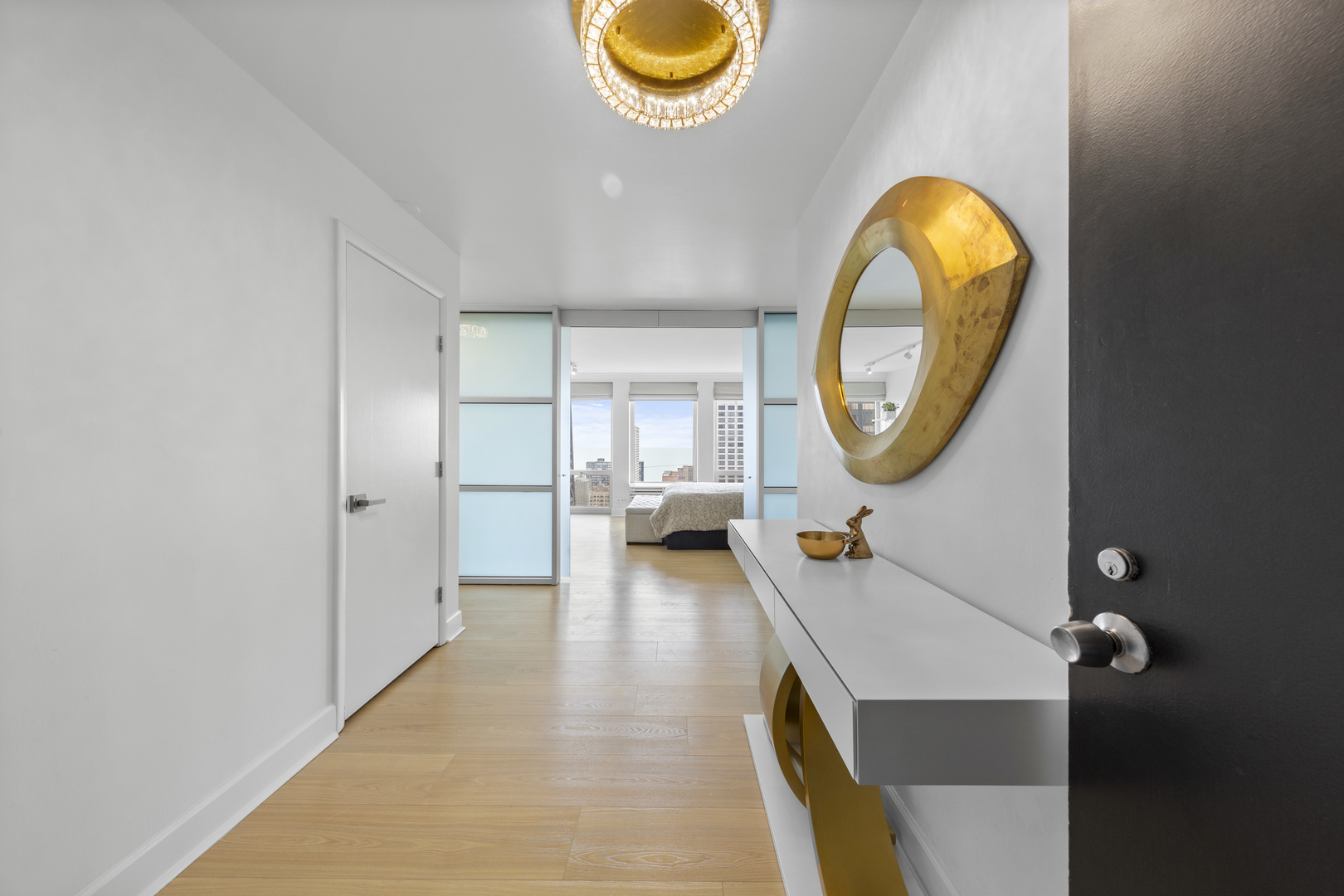 111 E Chestnut Street Unit: 38C