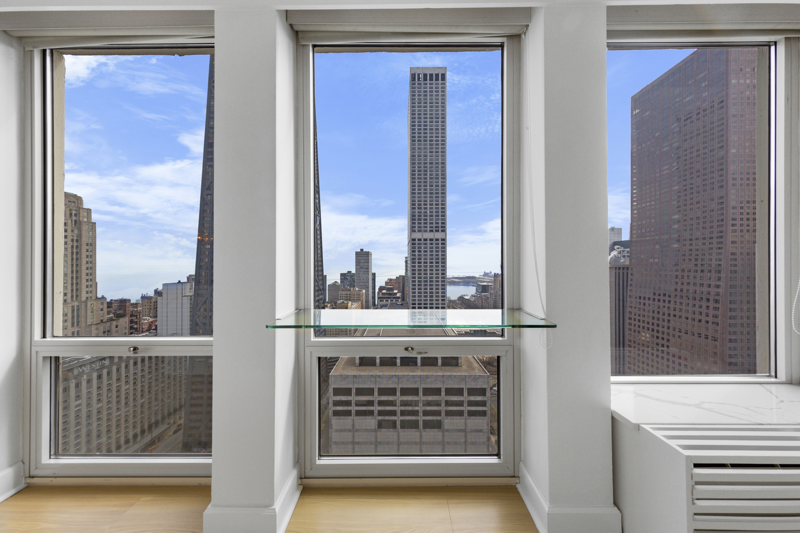 111 E Chestnut Street Unit: 38C