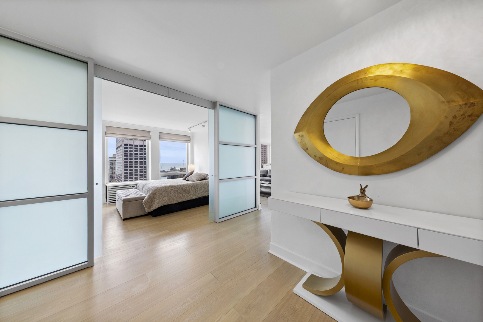 111 E Chestnut Street Unit: 38C