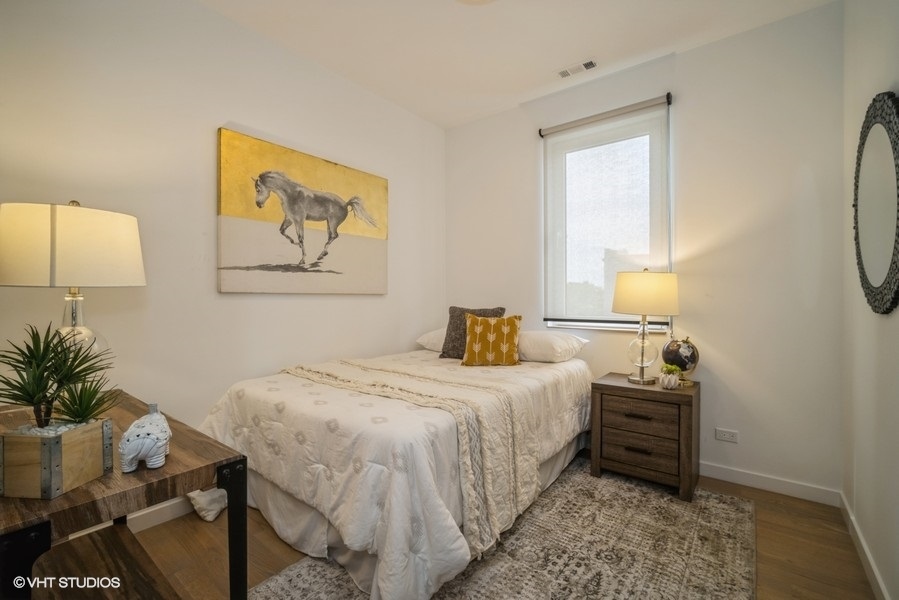 1100 S WESTERN Avenue Unit: 1