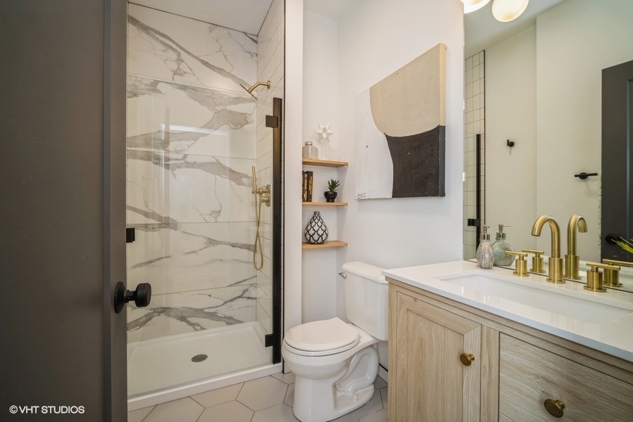 1100 S WESTERN Avenue Unit: 1