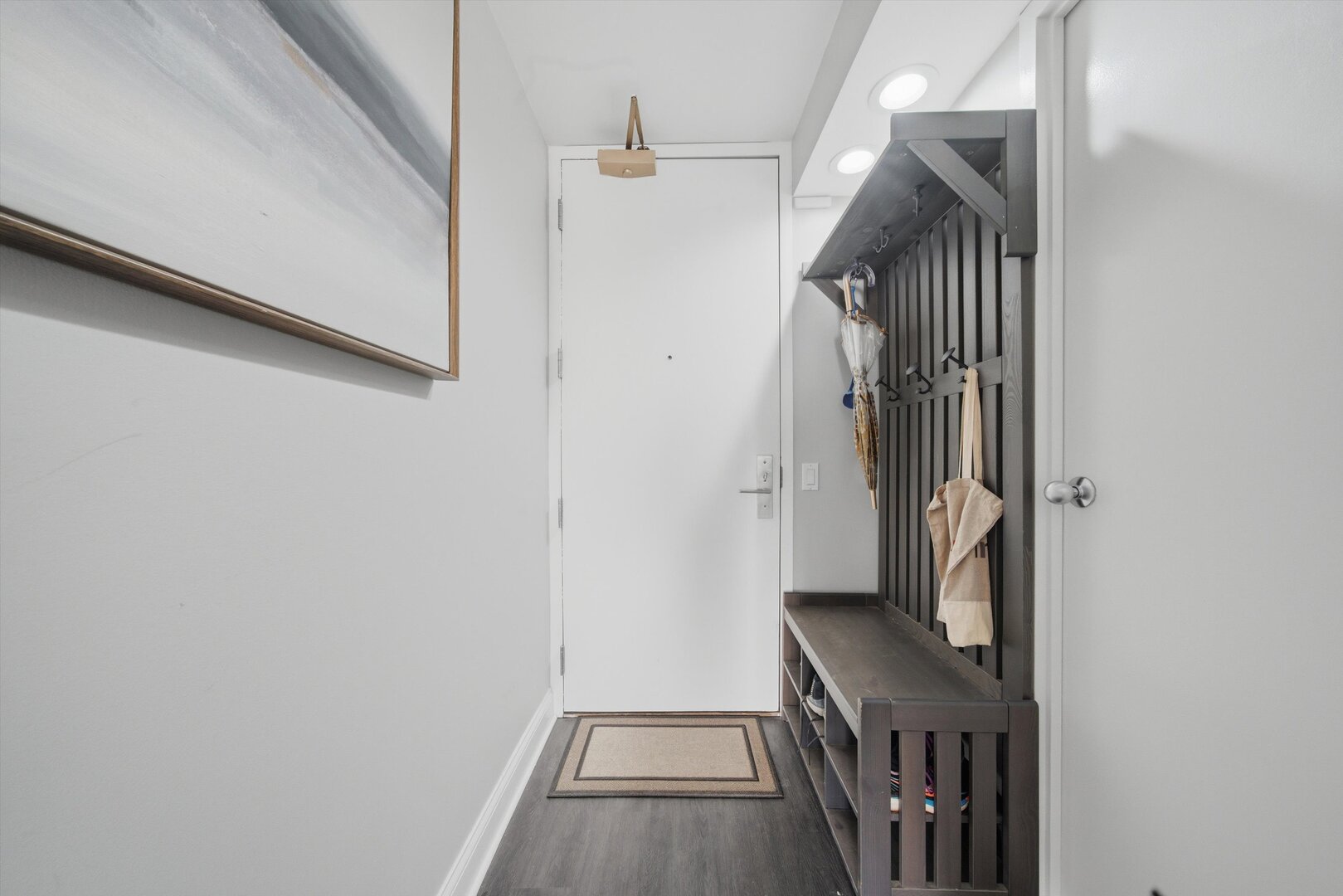 4343 N Clarendon Avenue Unit: 2210