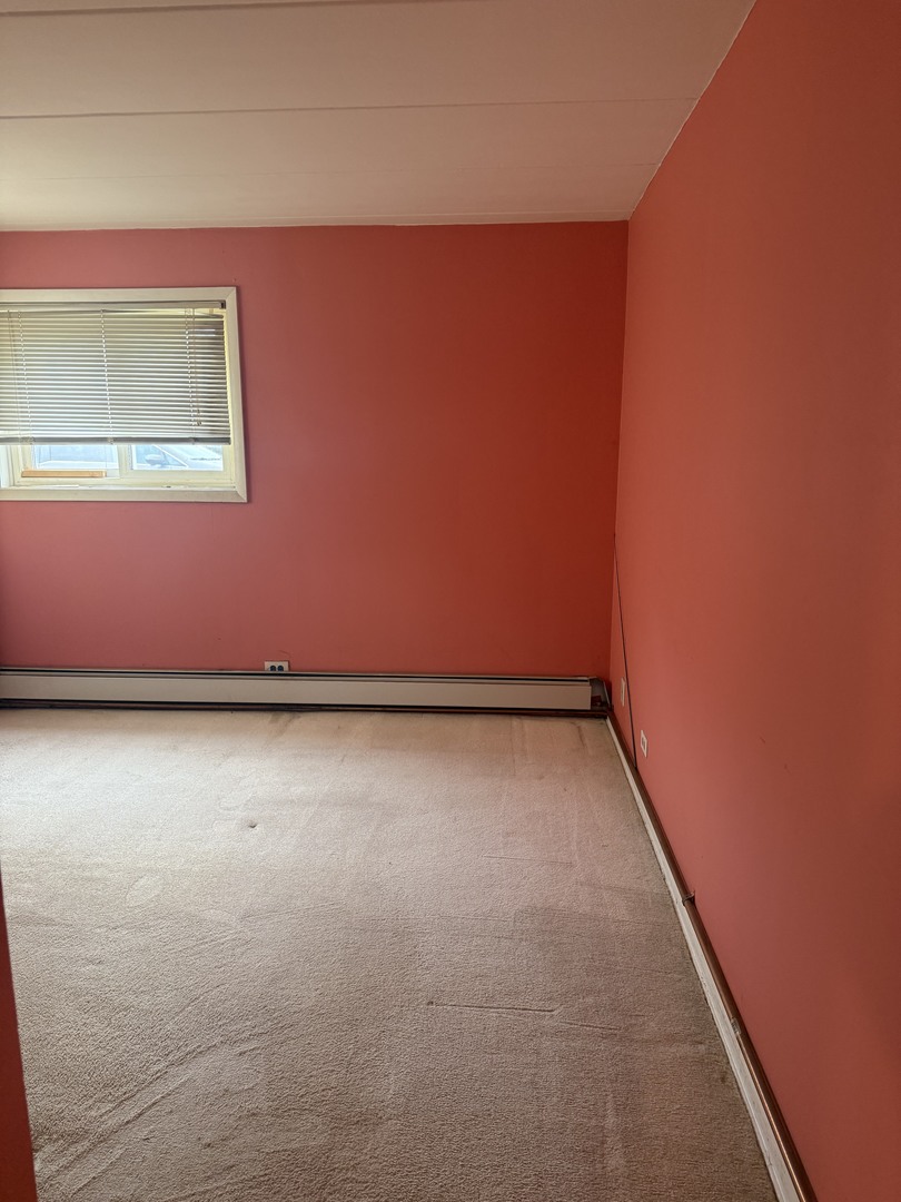 5241 N East River Road Unit: 1C