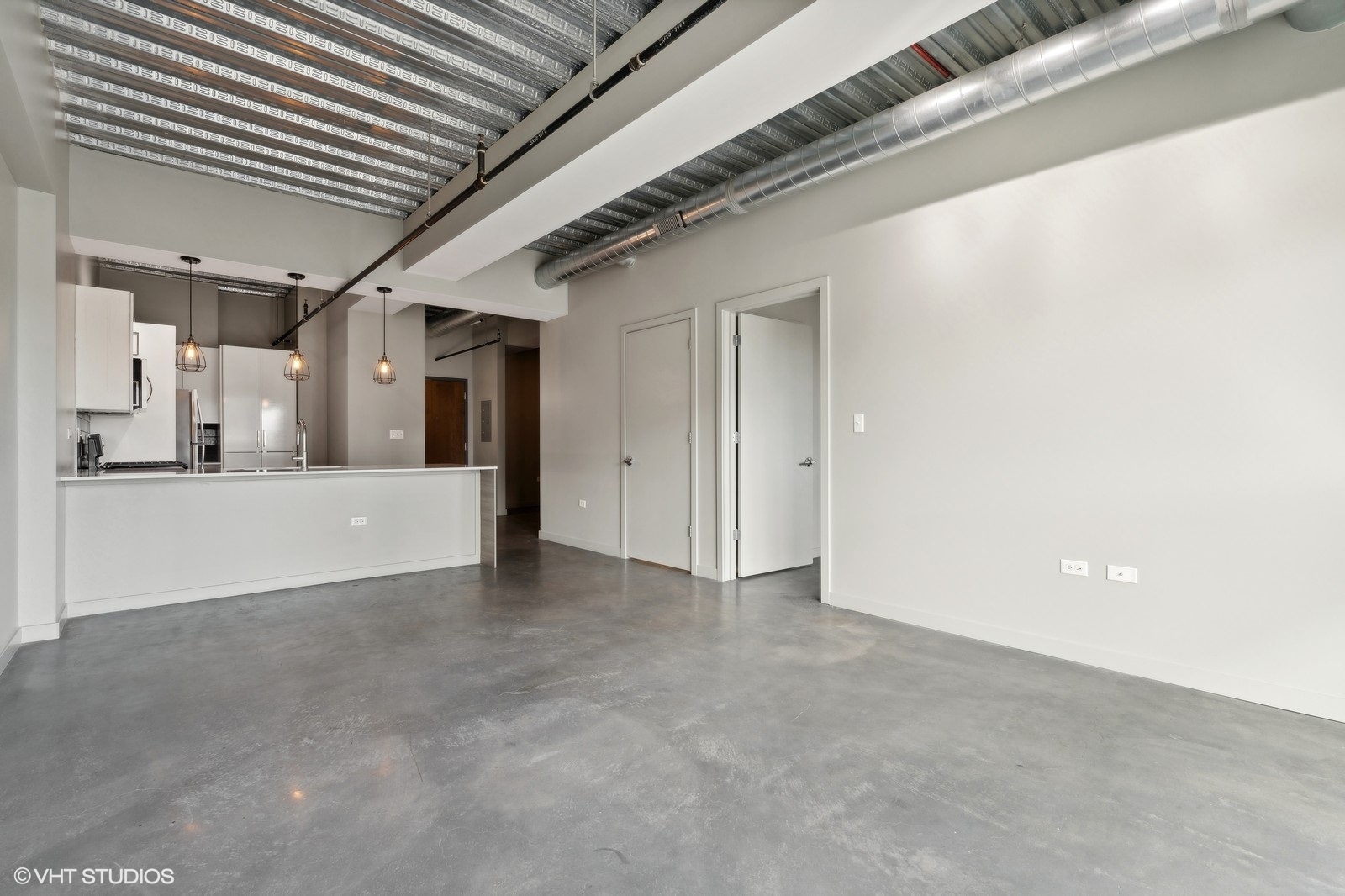 1241 N MILWAUKEE Avenue Unit: 305