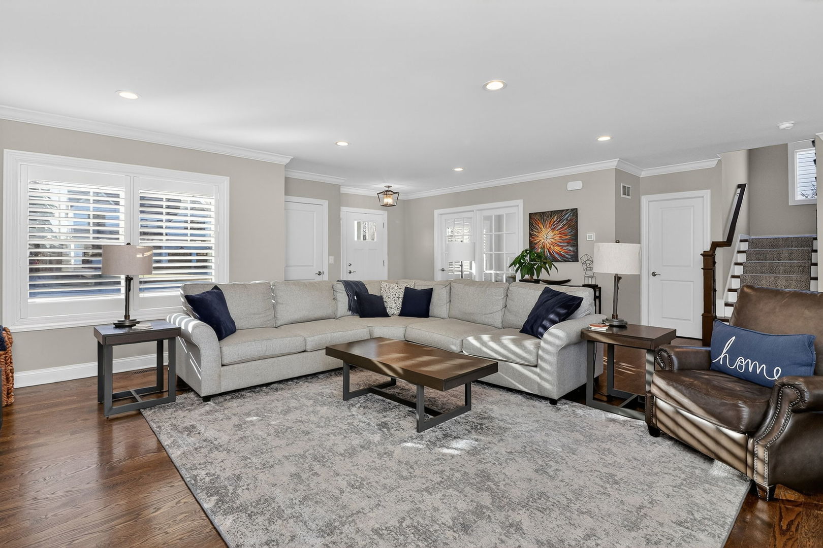 4343 Elm Street