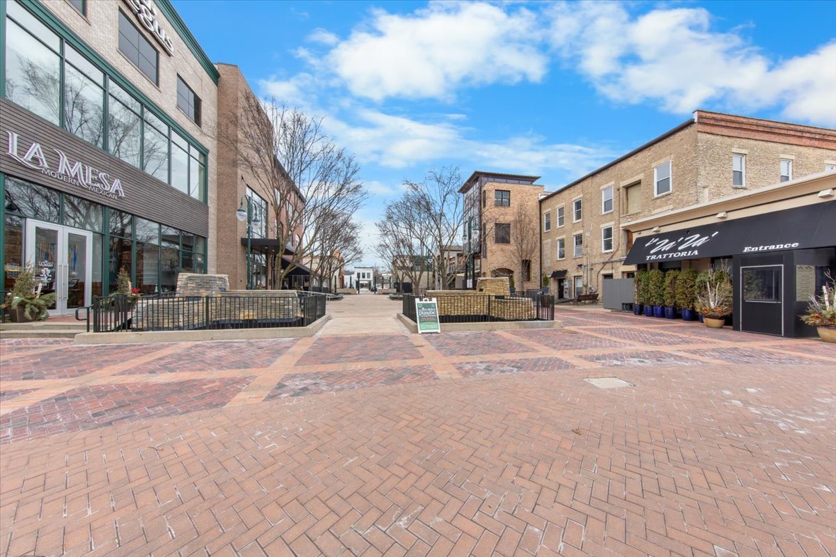 111 S 5th Avenue Unit: D