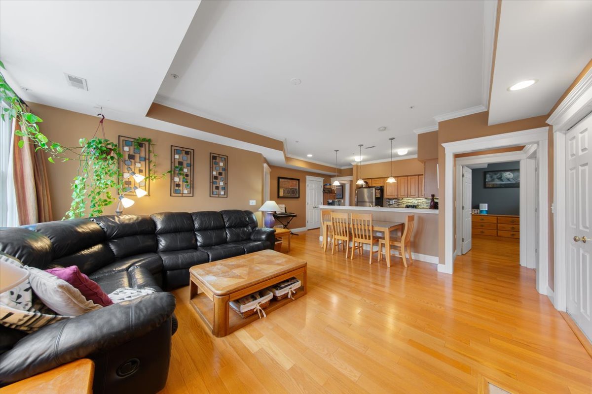 111 S 5th Avenue Unit: D