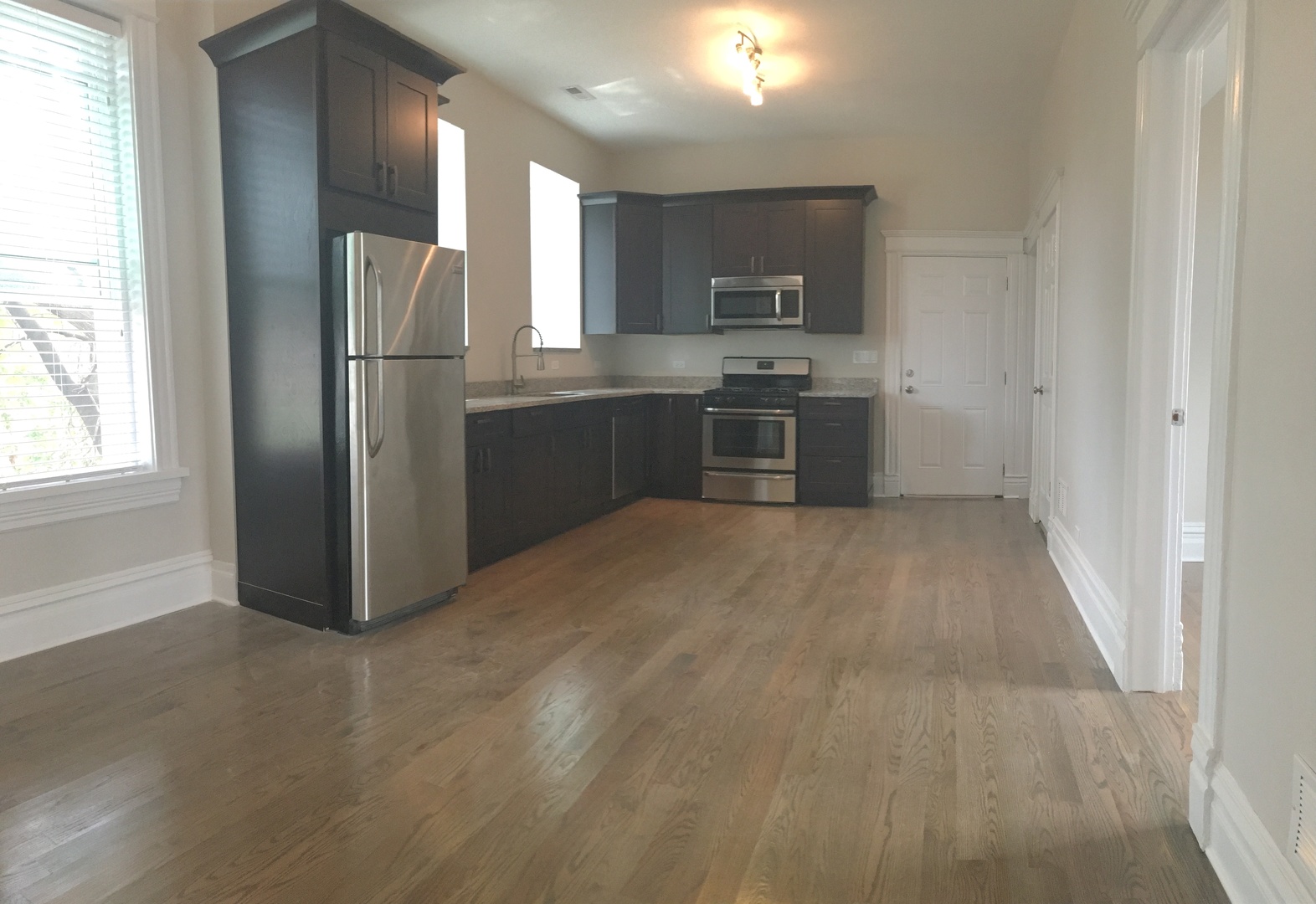 2002 S Desplaines Street Unit: 1F