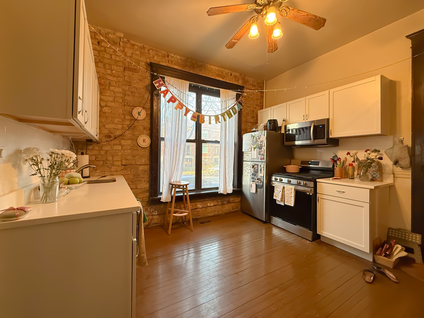 3765 N Kenmore Avenue Unit: 1W